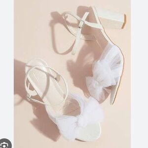 David’s Bridal White Bow Heels